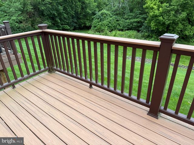 1042 COLIN DR, Royersford, PA 19468