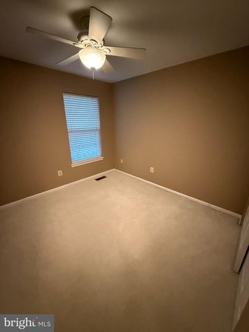 1042 COLIN DR, Royersford, PA 19468