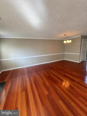1042 COLIN DR, Royersford, PA 19468