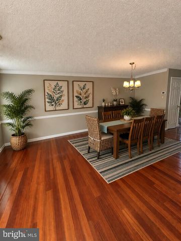 1042 COLIN DR, Royersford, PA 19468