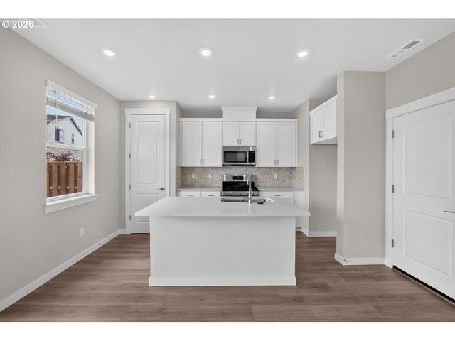 12755 Sw DOUBLETOP Dr, Beaverton, OR 97007