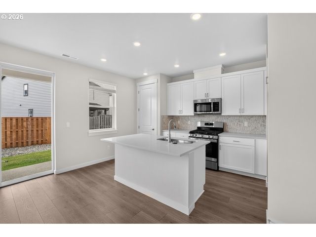 12755 Sw DOUBLETOP Dr, Beaverton, OR 97007