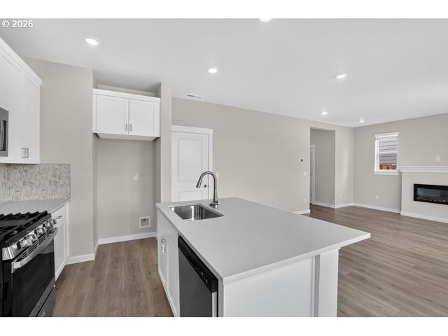 12755 Sw DOUBLETOP Dr, Beaverton, OR 97007