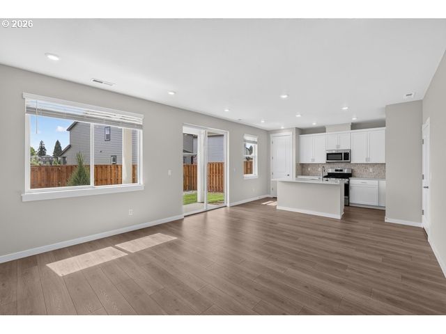 12755 Sw DOUBLETOP Dr, Beaverton, OR 97007