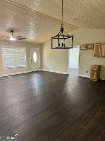 205 Gumlog Drive, Lavonia, GA 30553
