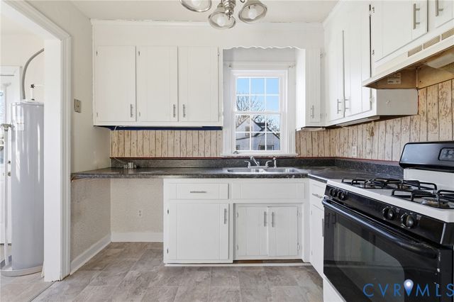 2201 Pickett St, Hopewell, VA 23860