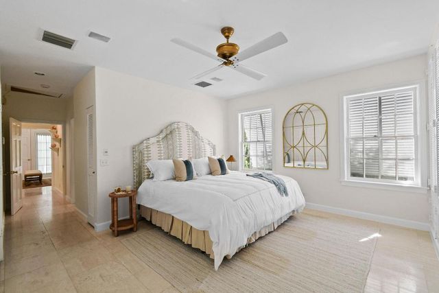 117 Via Vizcaya, Palm Beach, FL 33480