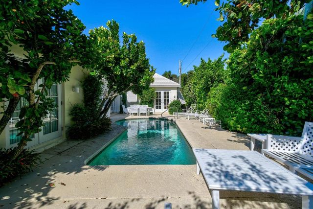 117 Via Vizcaya, Palm Beach, FL 33480