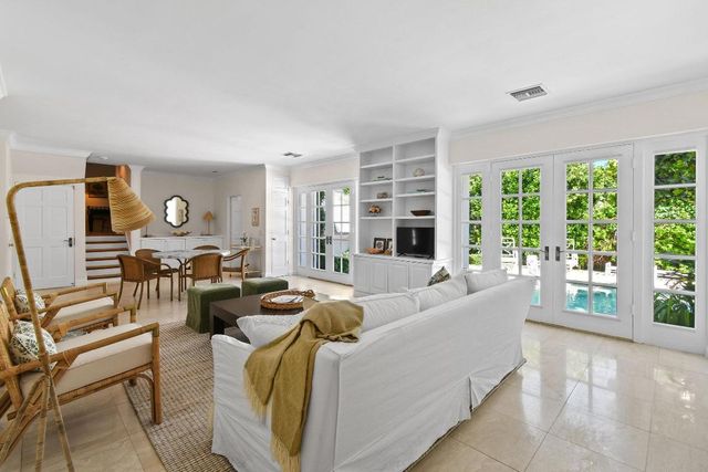 117 Via Vizcaya, Palm Beach, FL 33480