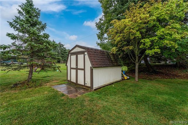 81 Jessica Lane, Cheektowaga, NY 14043