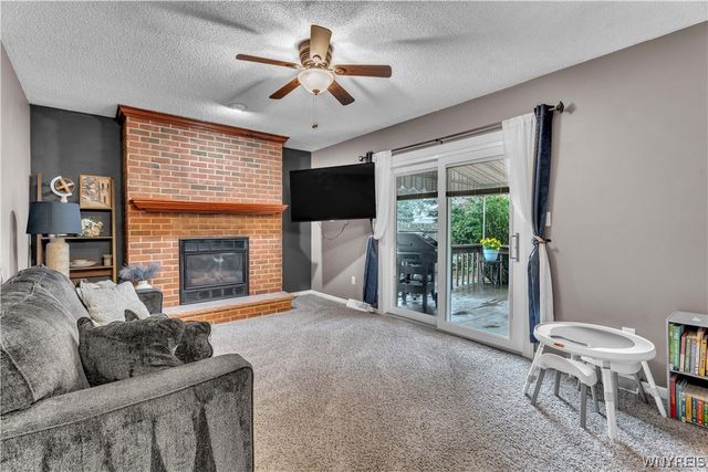 81 Jessica Lane, Cheektowaga, NY 14043