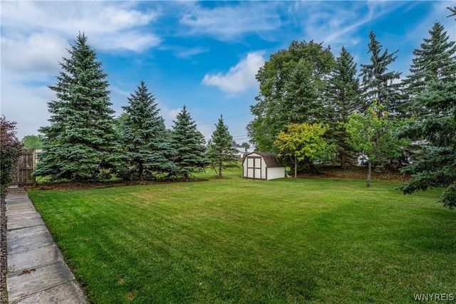 81 Jessica Lane, Cheektowaga, NY 14043