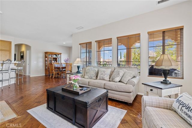 28003 Dickason, Valencia, CA 91354