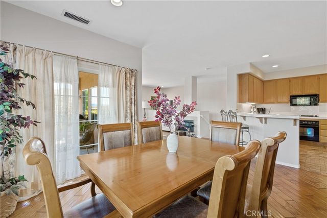 28003 Dickason, Valencia, CA 91354