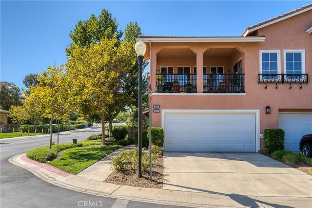 28003 Dickason, Valencia, CA 91354