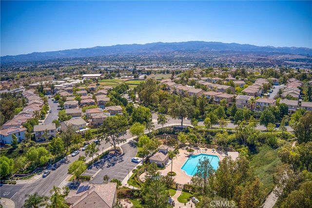 28003 Dickason, Valencia, CA 91354