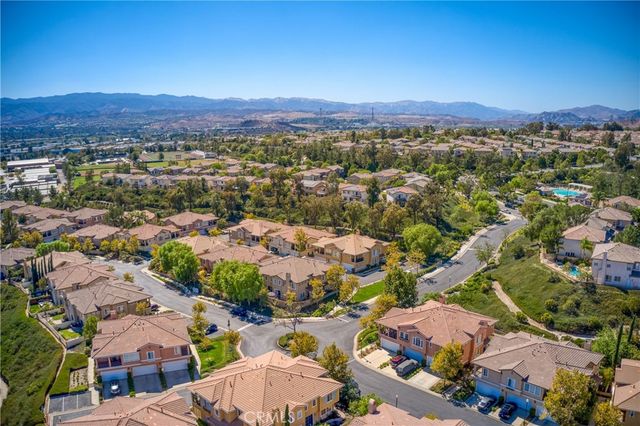 28003 Dickason, Valencia, CA 91354