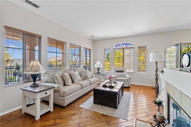 28003 Dickason, Valencia, CA 91354