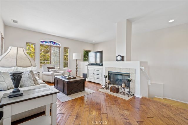 28003 Dickason, Valencia, CA 91354