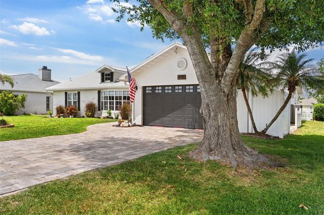 425 CORRIENTES CIRCLE, Punta Gorda, FL 33983