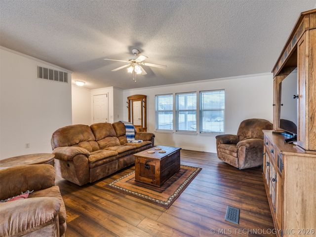 112212 S 4180 Road, Checotah, OK 74426