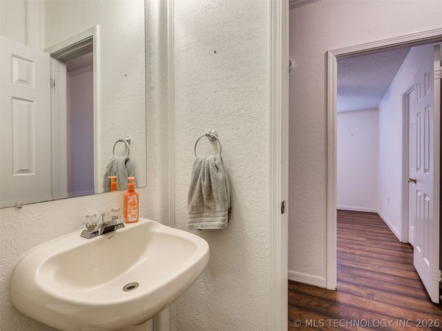 112212 S 4180 Road, Checotah, OK 74426