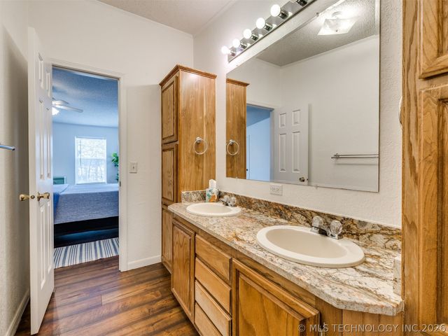 112212 S 4180 Road, Checotah, OK 74426