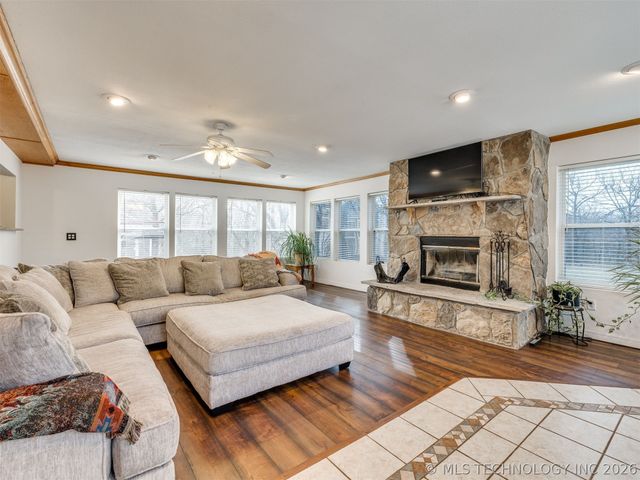 112212 S 4180 Road, Checotah, OK 74426