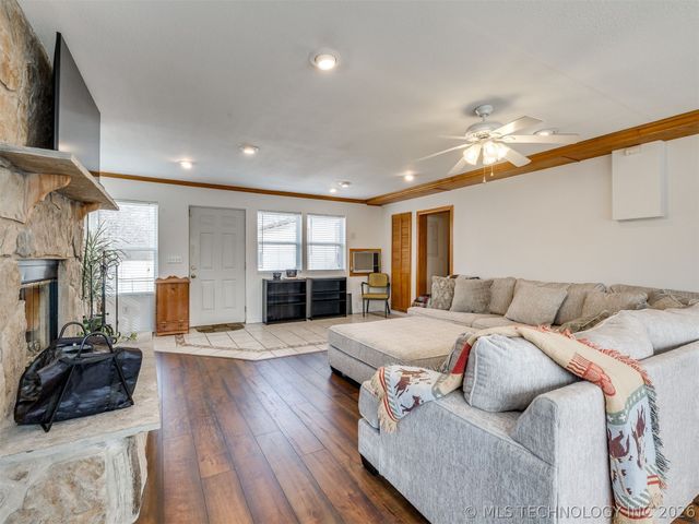 112212 S 4180 Road, Checotah, OK 74426