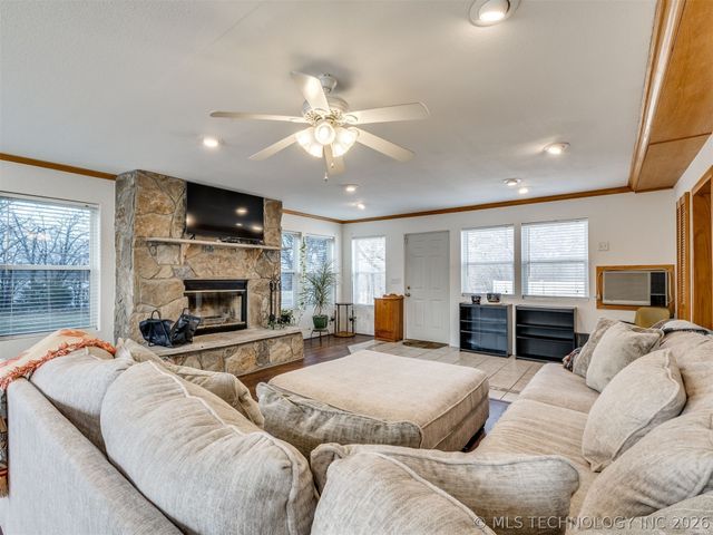 112212 S 4180 Road, Checotah, OK 74426