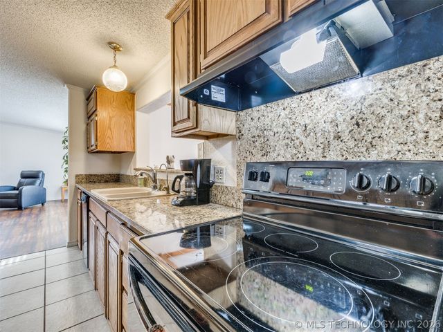 112212 S 4180 Road, Checotah, OK 74426