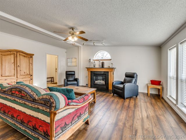 112212 S 4180 Road, Checotah, OK 74426