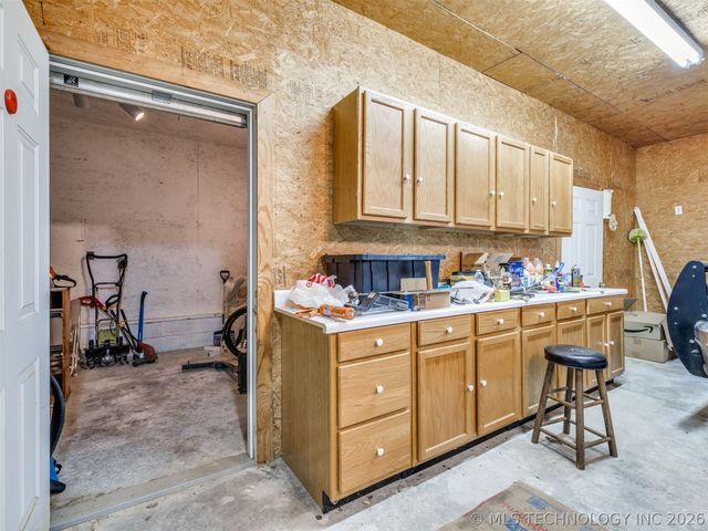 112212 S 4180 Road, Checotah, OK 74426