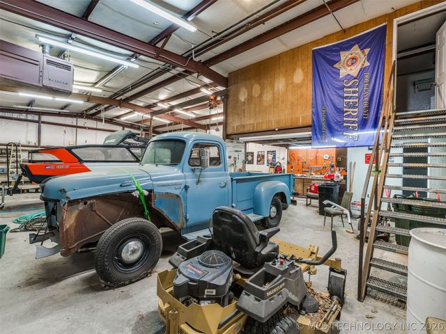 112212 S 4180 Road, Checotah, OK 74426