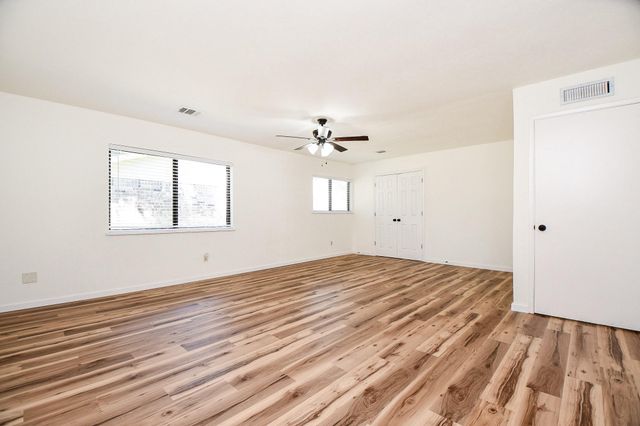7315 El Cresta Drive, Houston, TX 77083
