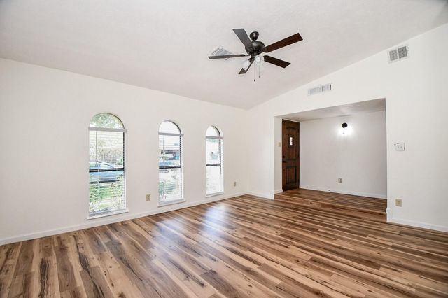7315 El Cresta Drive, Houston, TX 77083