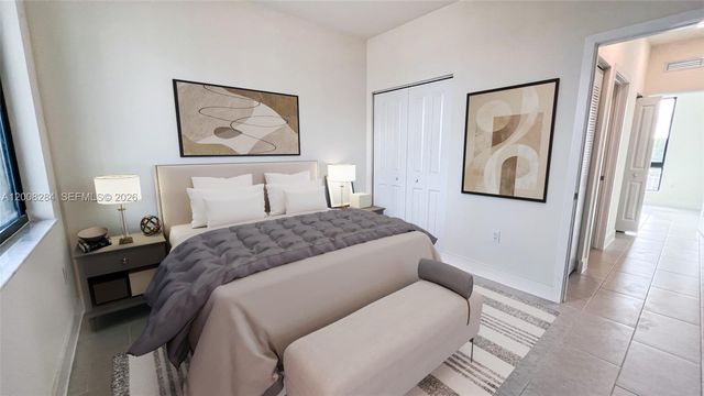 8167 NW 41st Street E307, Doral, FL 33166