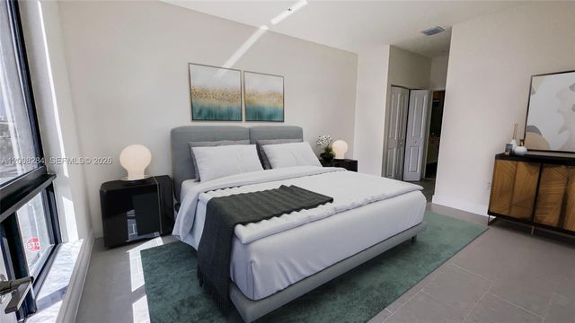 8167 NW 41st Street E307, Doral, FL 33166