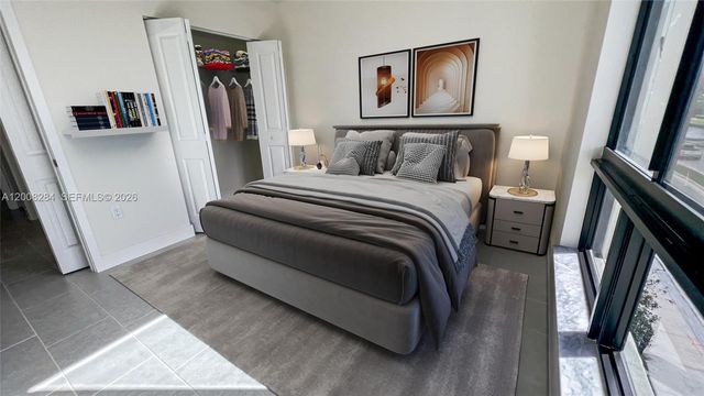 8167 NW 41st Street E307, Doral, FL 33166