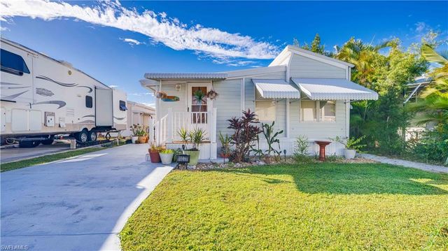 11077 Sunburst LN, Fort Myers, FL 33908