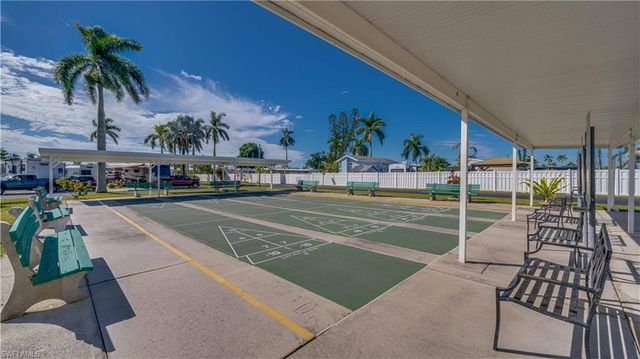 11077 Sunburst LN, Fort Myers, FL 33908