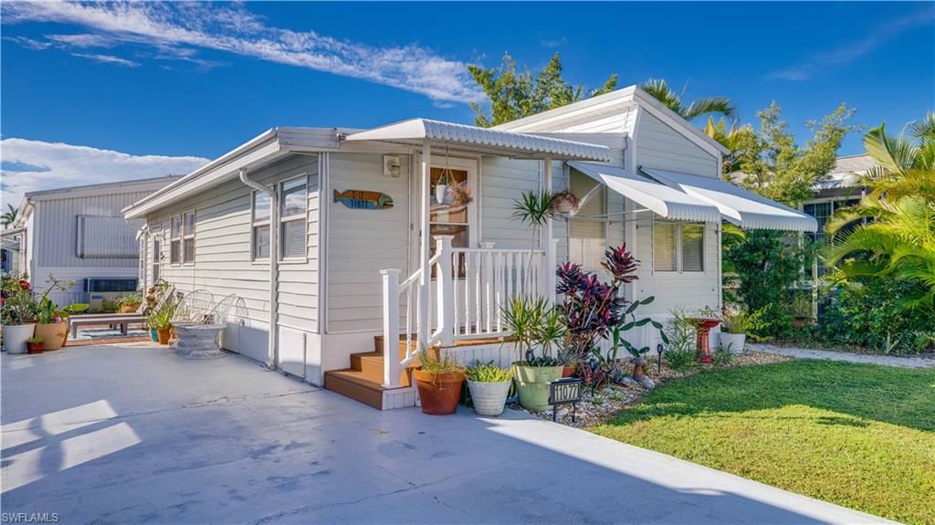 11077 Sunburst LN, Fort Myers, FL 33908