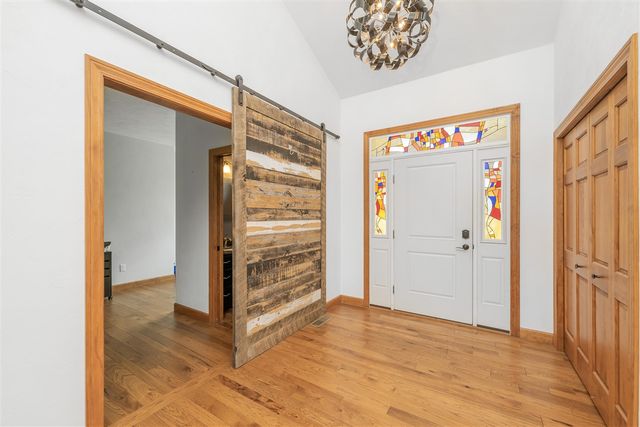 9882 W S Avenue, Kalamazoo, MI 49009