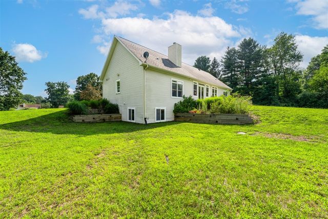 9882 W S Avenue, Kalamazoo, MI 49009