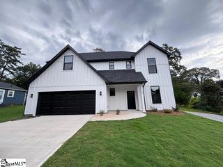 113 Charles Street, Easley, SC 29640