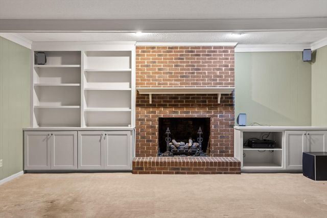 31 Mountain Cove Road, Signal Mountain, TN 37377