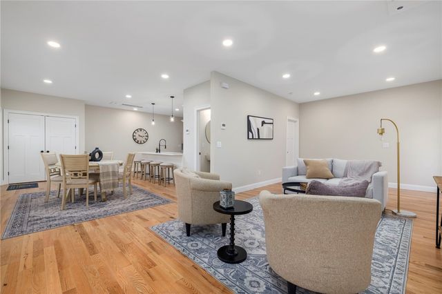 2907 Post Road 1, Warwick, RI 02886