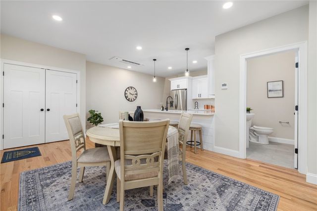 2907 Post Road 1, Warwick, RI 02886