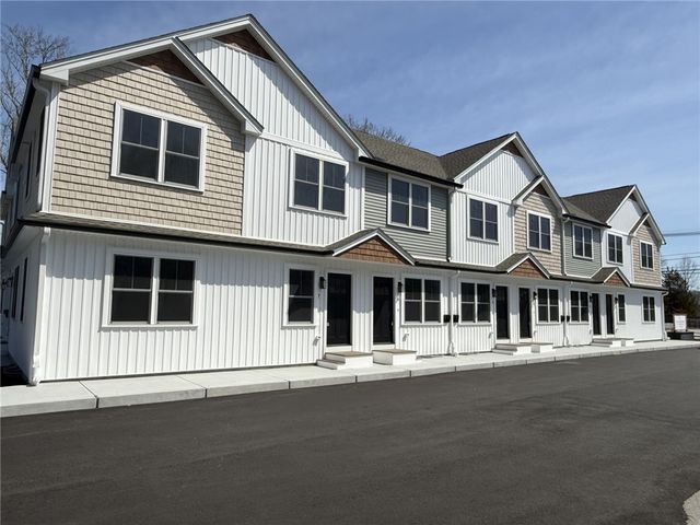 2907 Post Road 1, Warwick, RI 02886