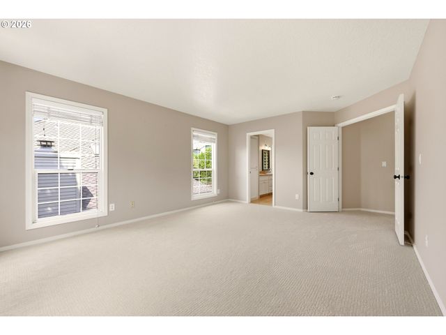 5807 RIDGETOP Ct, Lake Oswego, OR 97035
